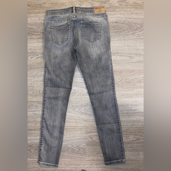 Grey Hollister jeans - Picture 3 of 3